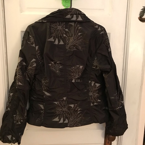 Insight ruched jacket - Picture 2 of 9